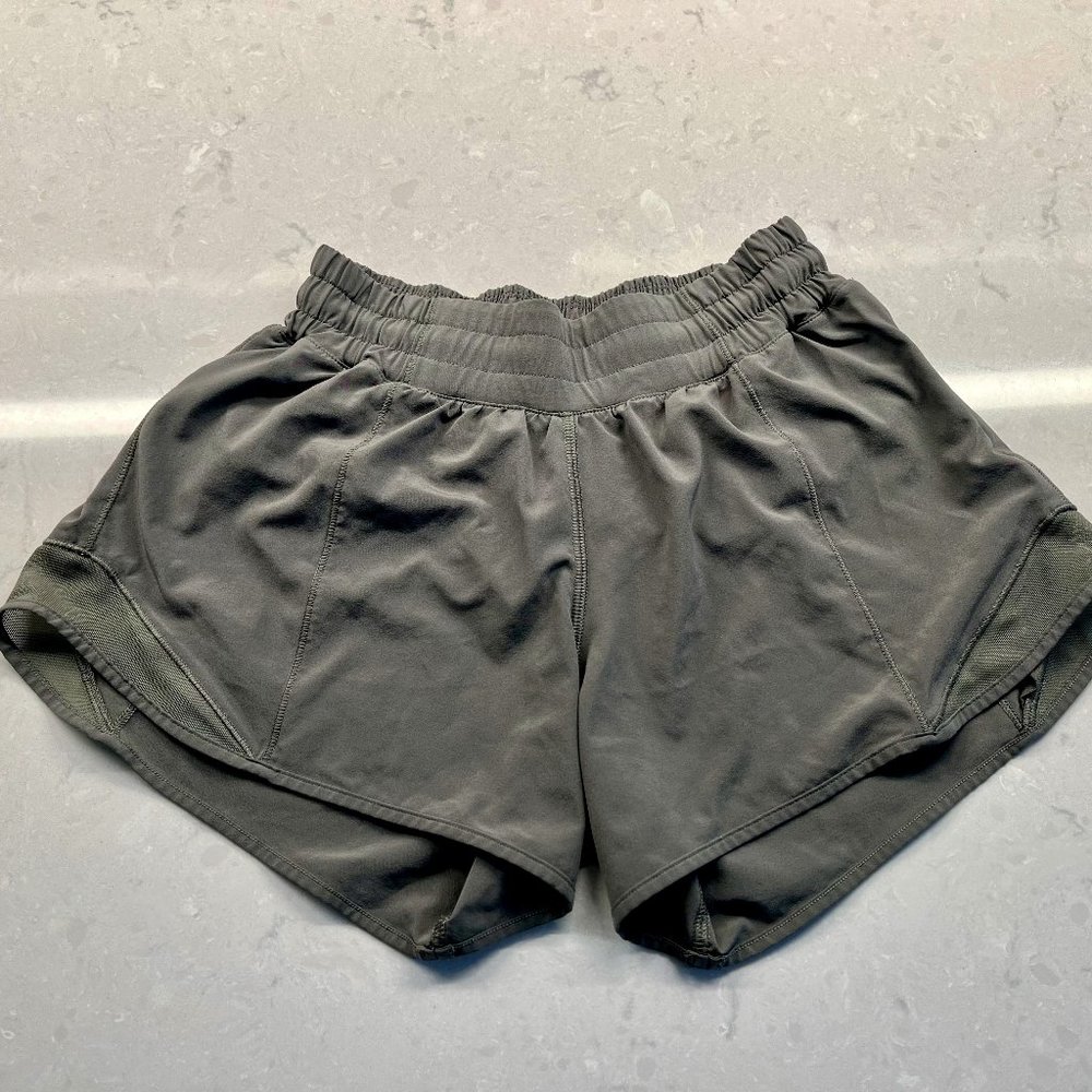 Lululemon Hotty Hot Lined Short, 4"